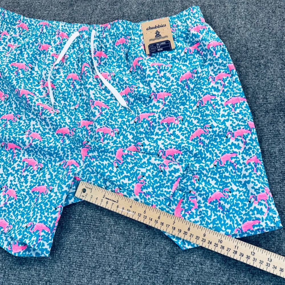 Chubbies Mens 2XL 5.5" Mesh Lined Domingos Are For Flamingos Swim Trunks Blue - Picture 13 of 14